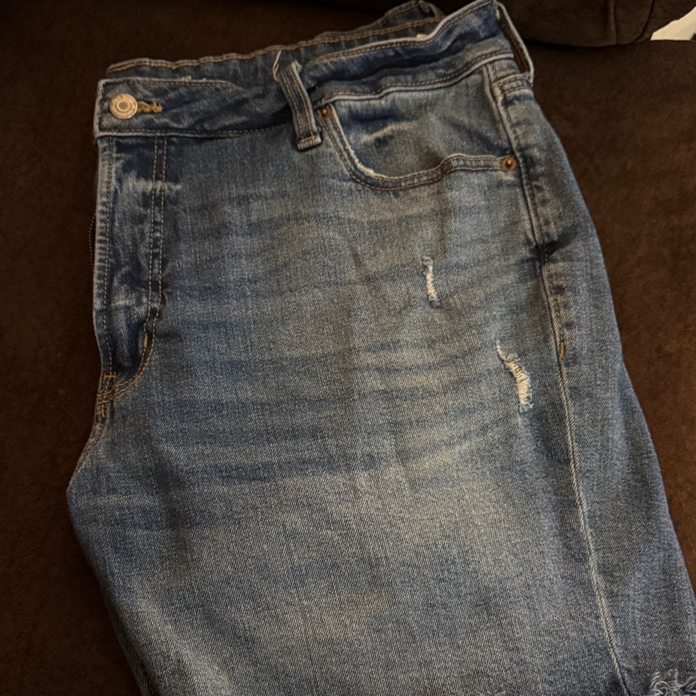 Old Navy- OG straight high rise shorts